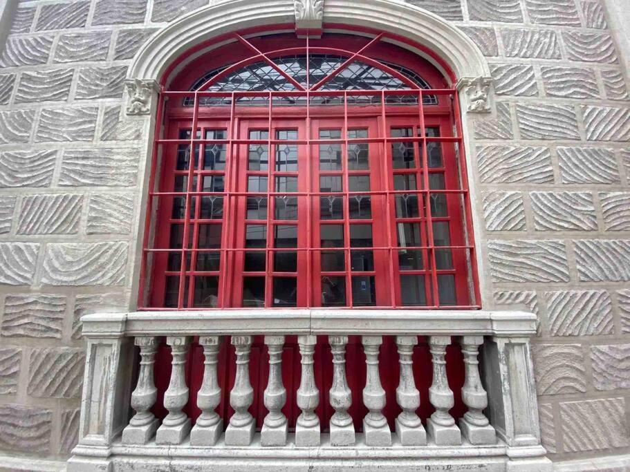 Estudio, En Casa De 1910, A Una Cuadra Del Angel México DF