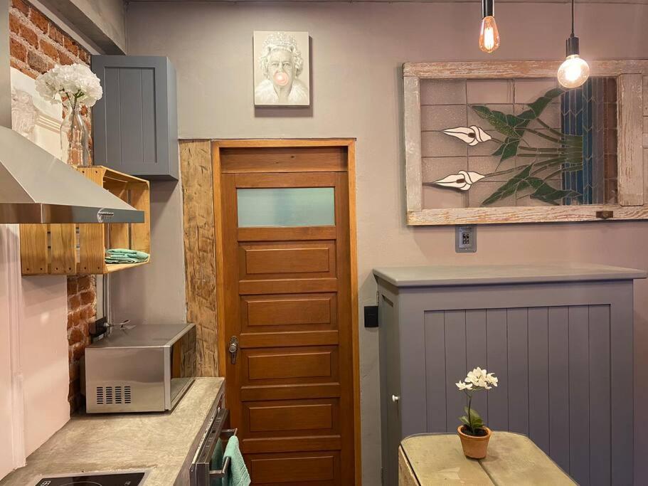 Apartamento Estudio, En Casa De 1910, A Una Cuadra Del Angel México DF