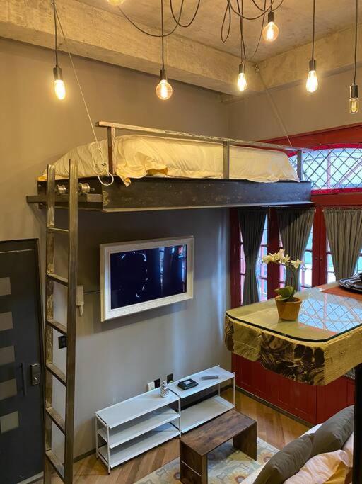 Apartamento Estudio, En Casa De 1910, A Una Cuadra Del Angel México DF