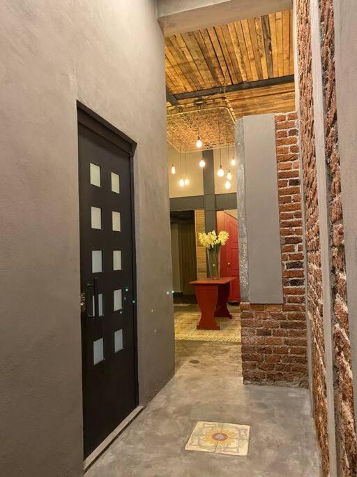 Apartamento Estudio, En Casa De 1910, A Una Cuadra Del Angel México DF