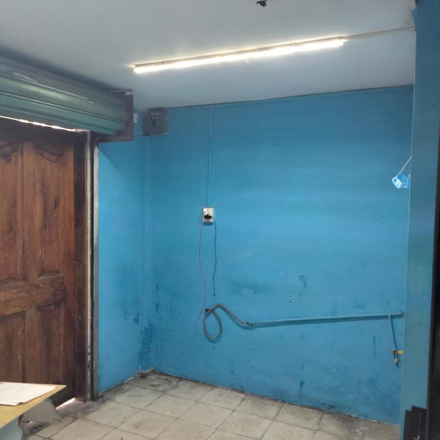 Habitación Con Baño Y Entrada Independiente *