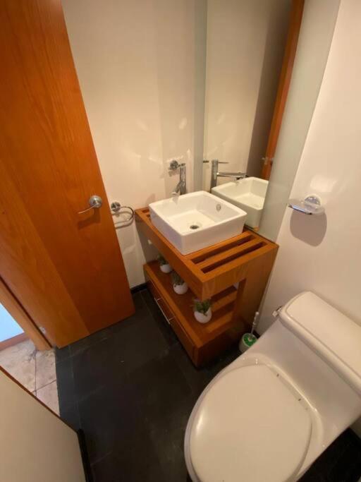 Apartamento Hermoso Departamento En Bosques De Lomas Dos *