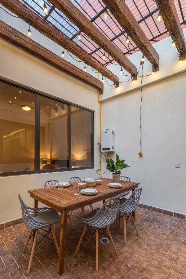 Historic Center Modern Apartment
