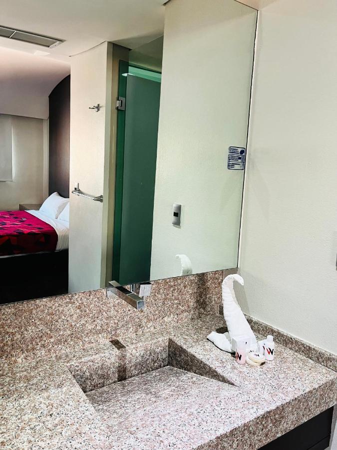 Via La Hotel México DF