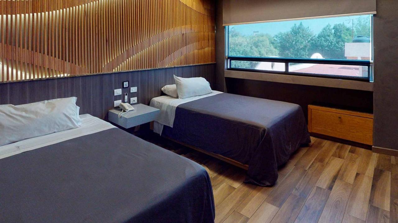 Patriotismo Hotel *