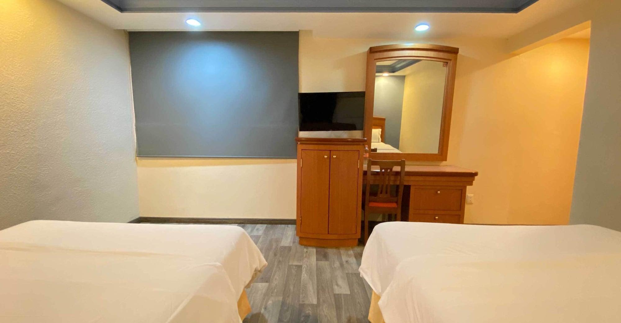 Hotel San Diego 3*