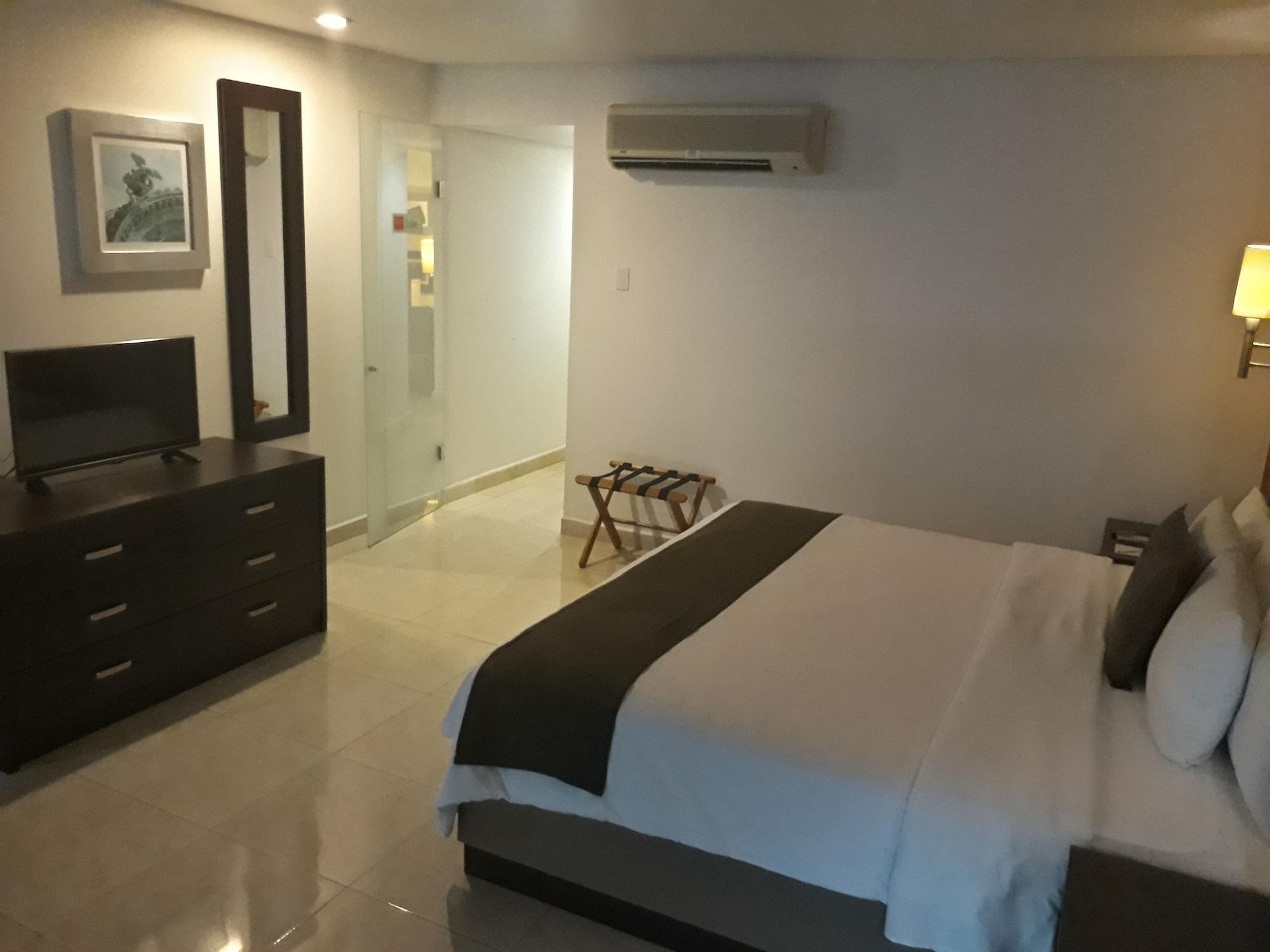 & Pf Hotel