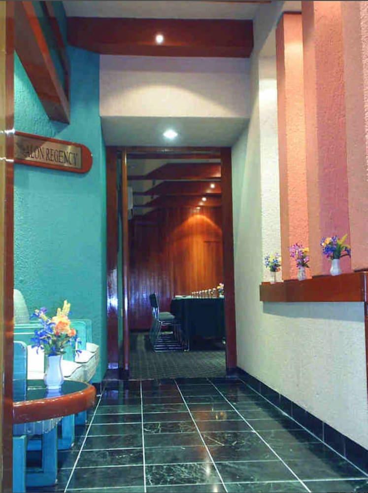 Segovia Regency Hotel México DF