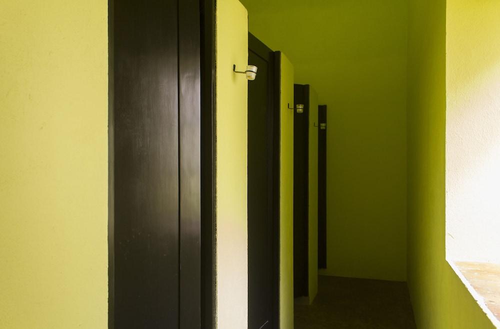 Downtown Beds Hostal