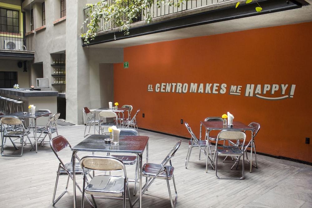 Hostal Downtown Beds *
