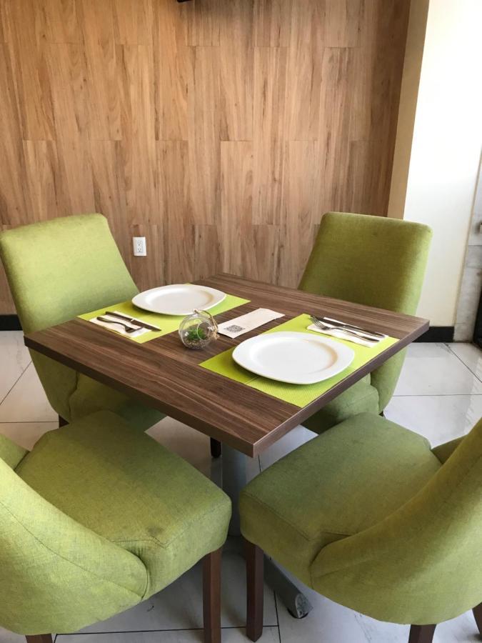 Hotel Aeropuerto 3*