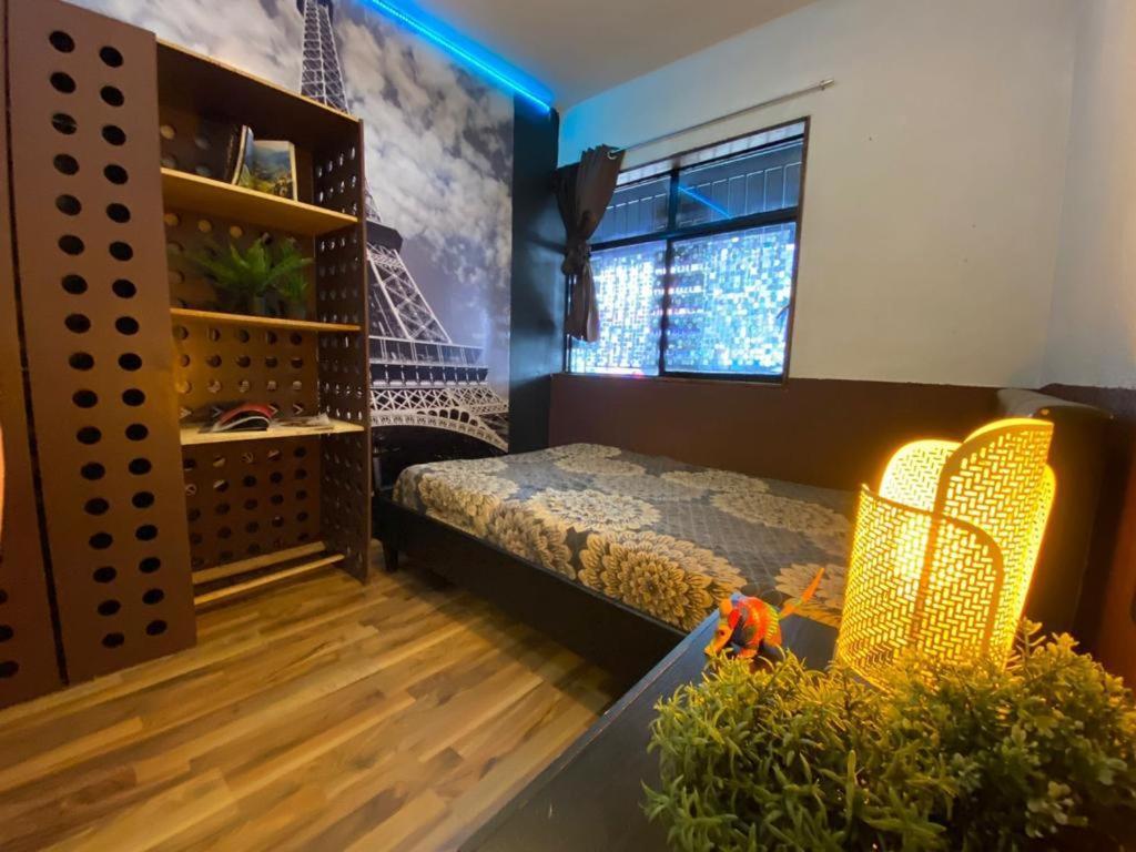 Hostal Roomies Condesa *