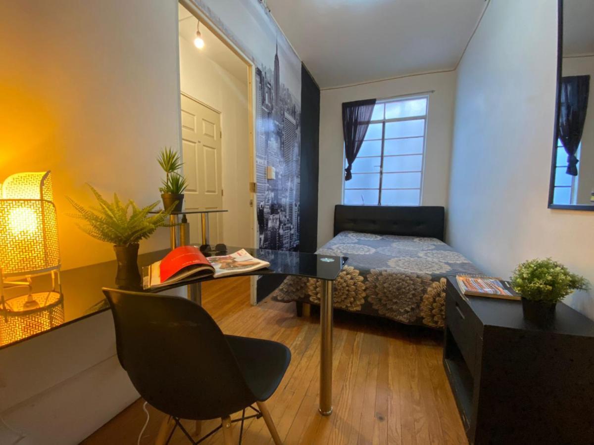 Hostal Roomies Condesa *