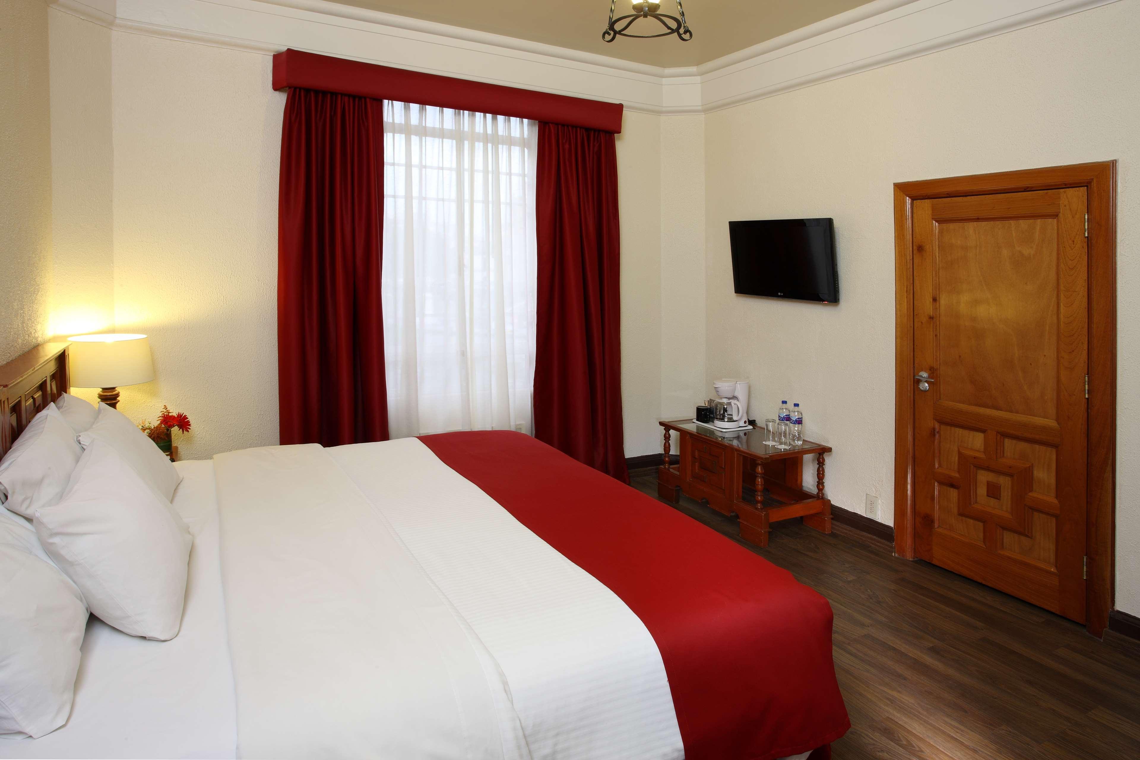 Hotel Western Majestic 4*