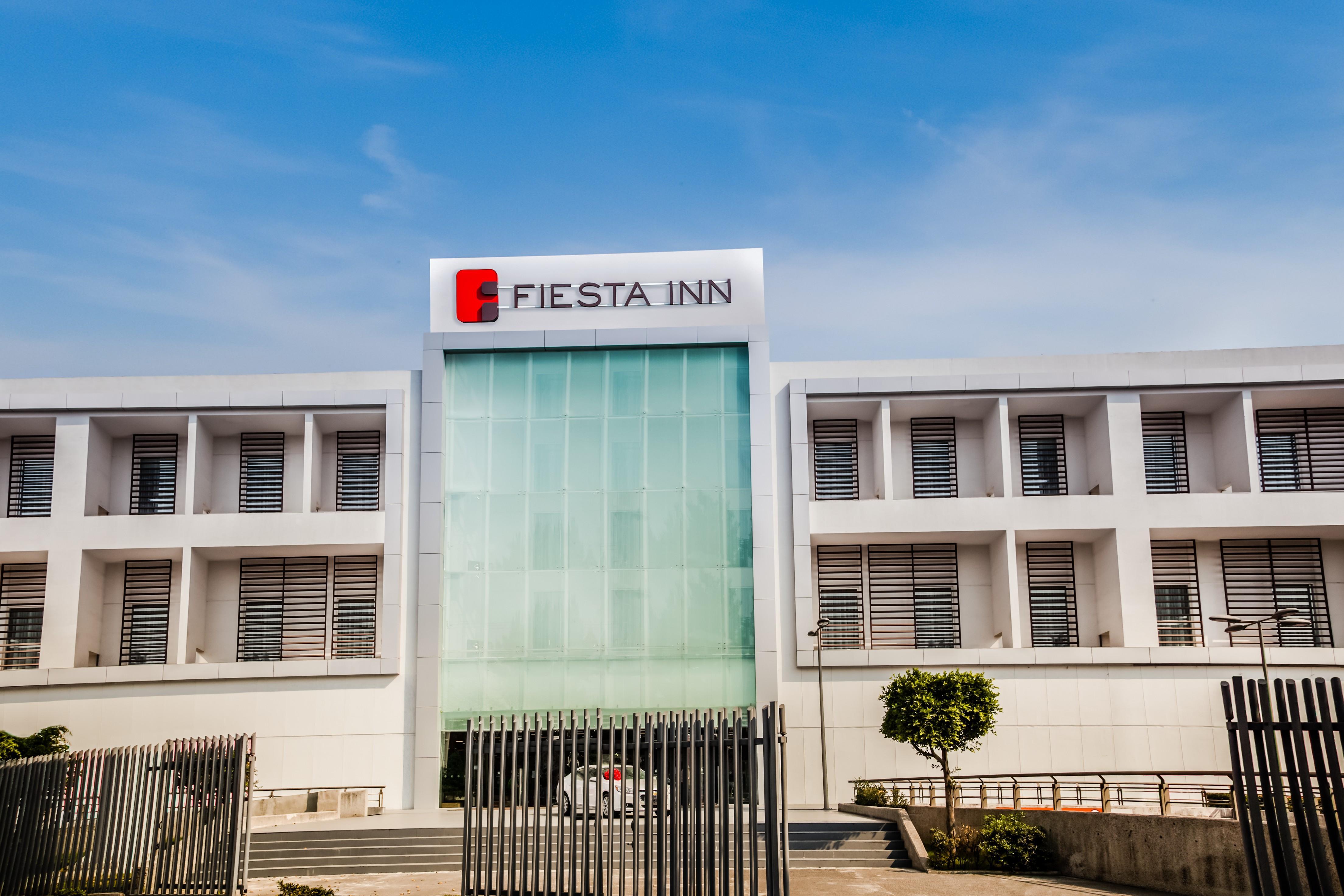 Fiesta Plaza Aeropuerto