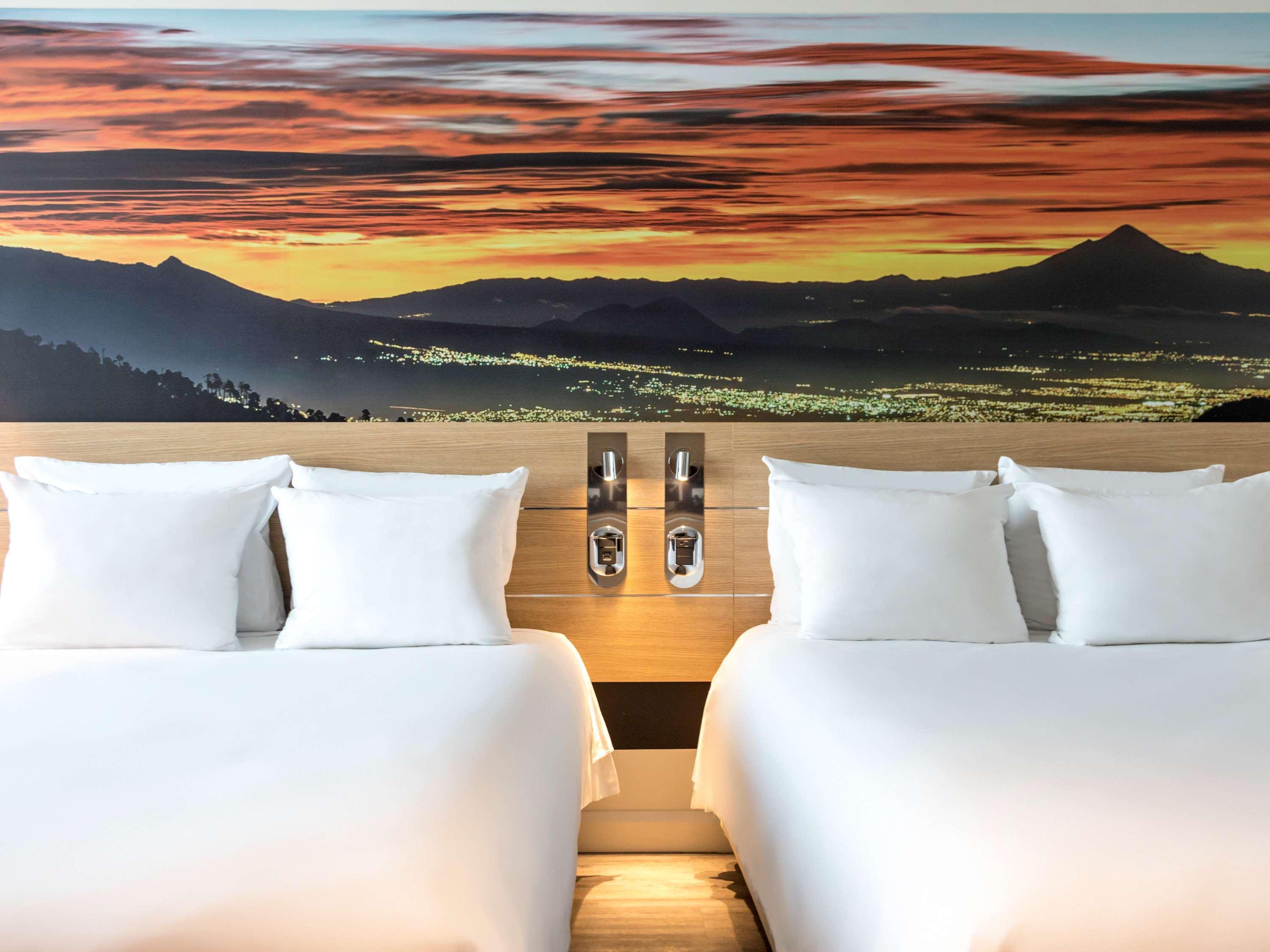 Novotel Santa Fe Hotel 4*