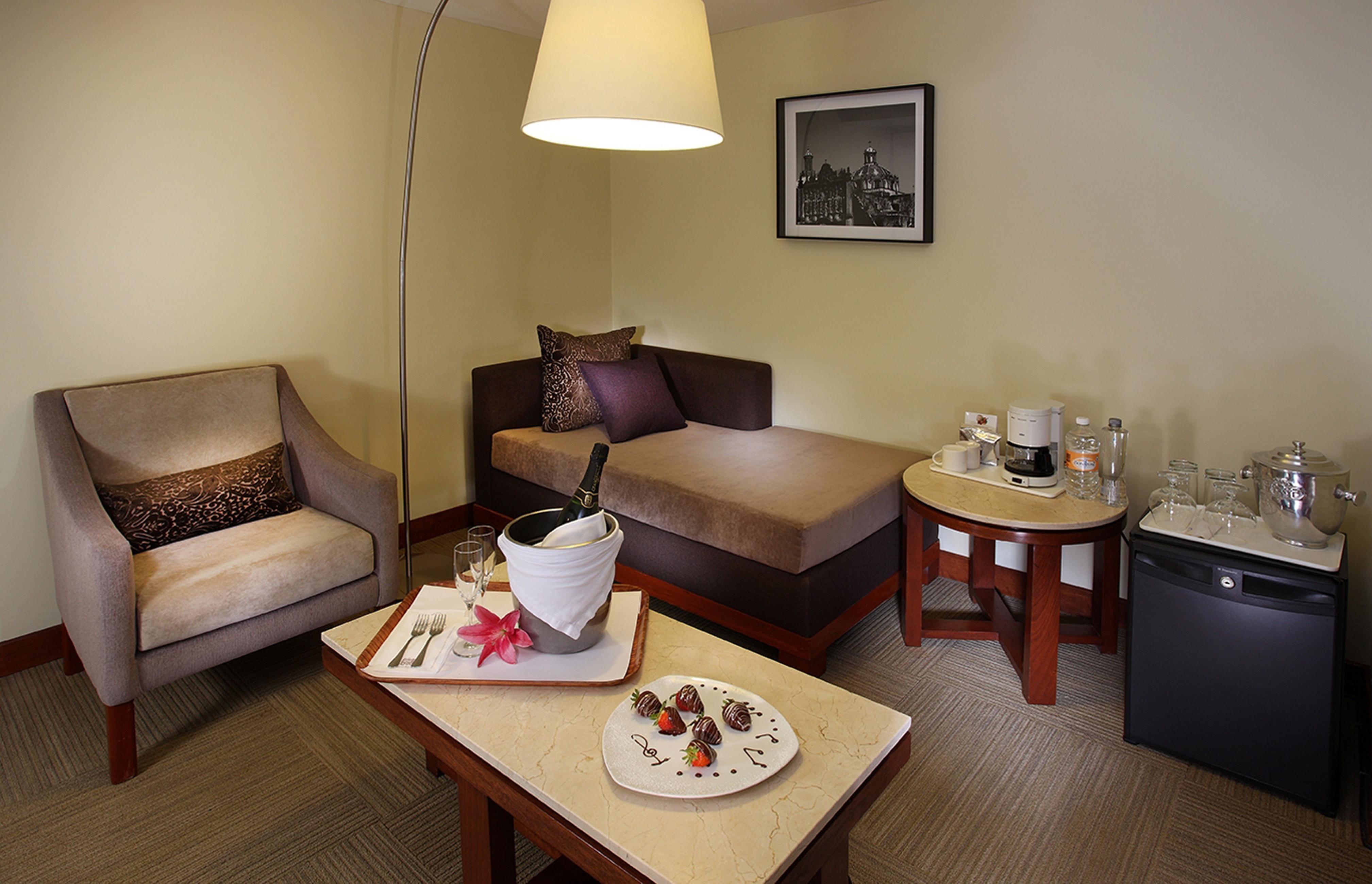 Emporio Reforma 5*