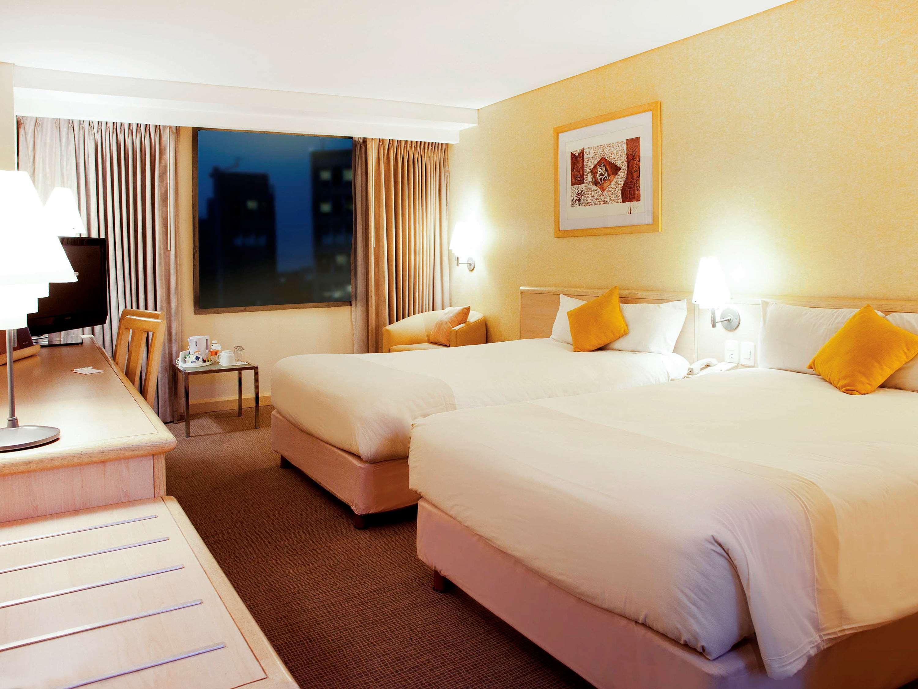 Novotel Santa Fe 4*