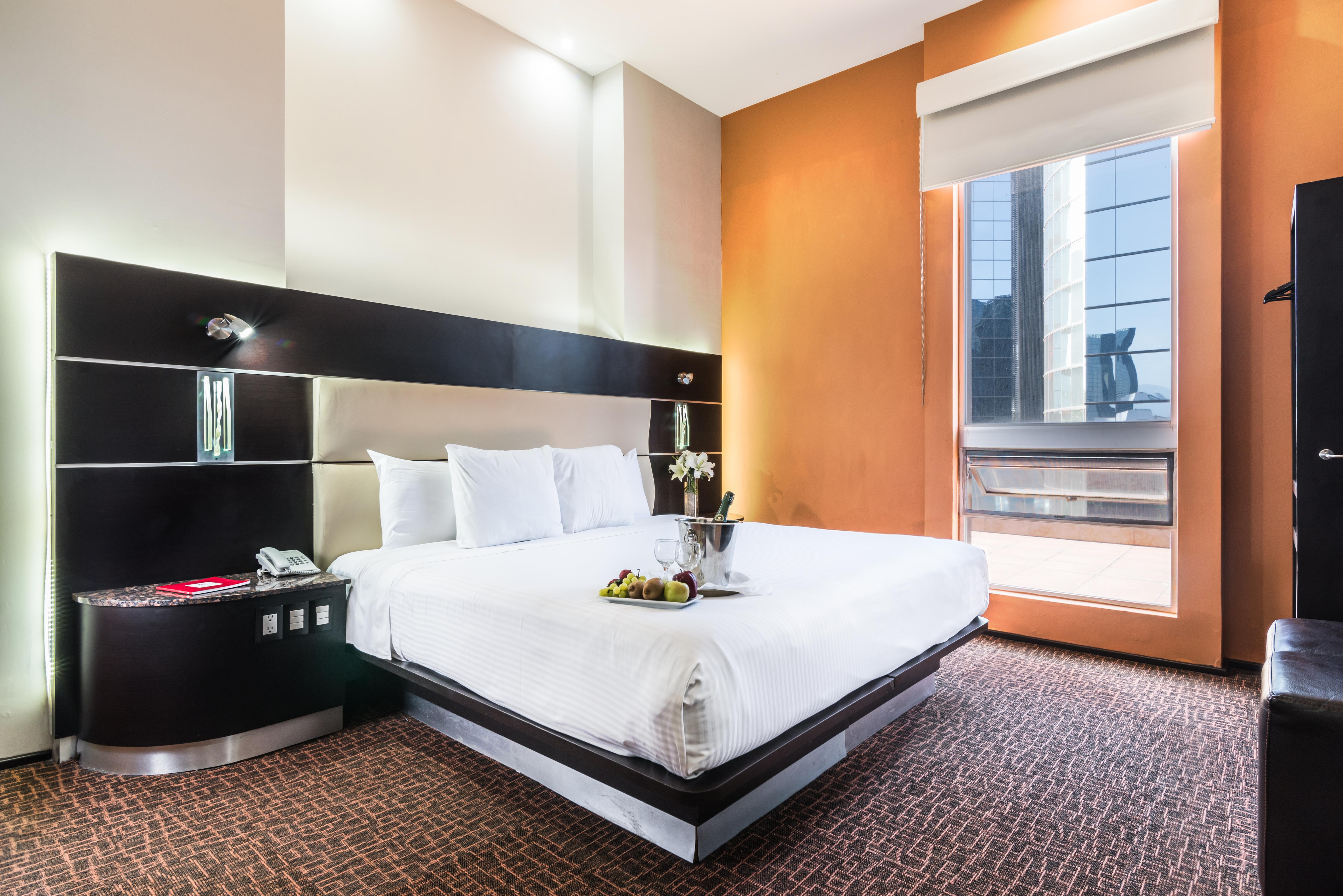 Exe Cities Reforma 4*