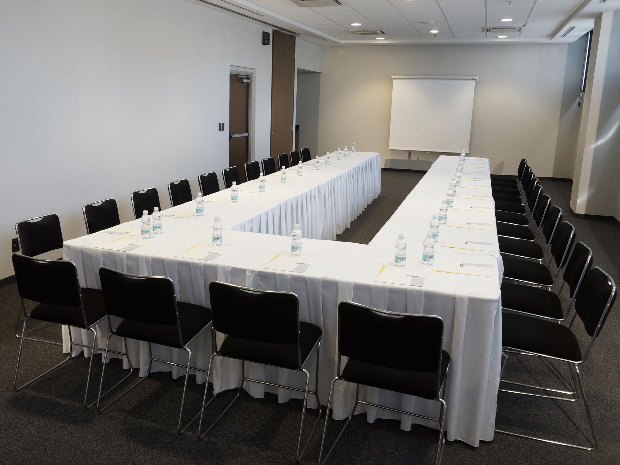Express By Marriott Ciudad De Patio Universidad 4*