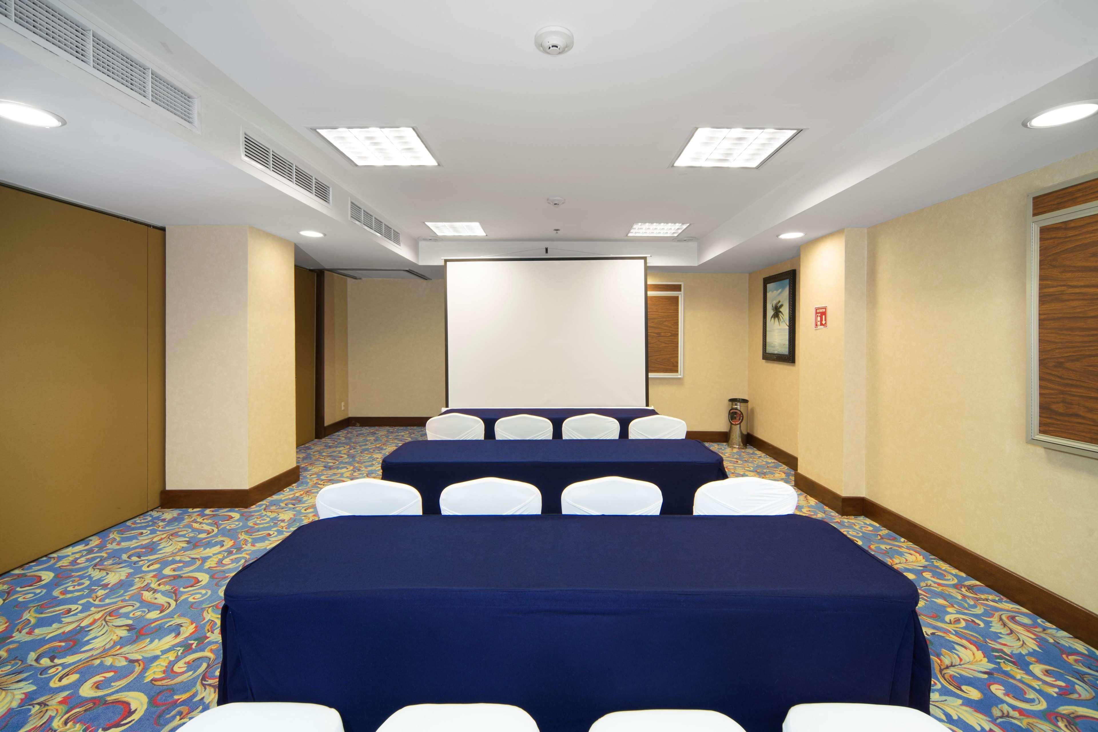 Hampton Inn&suites Mexico - Centro Historico Hotel