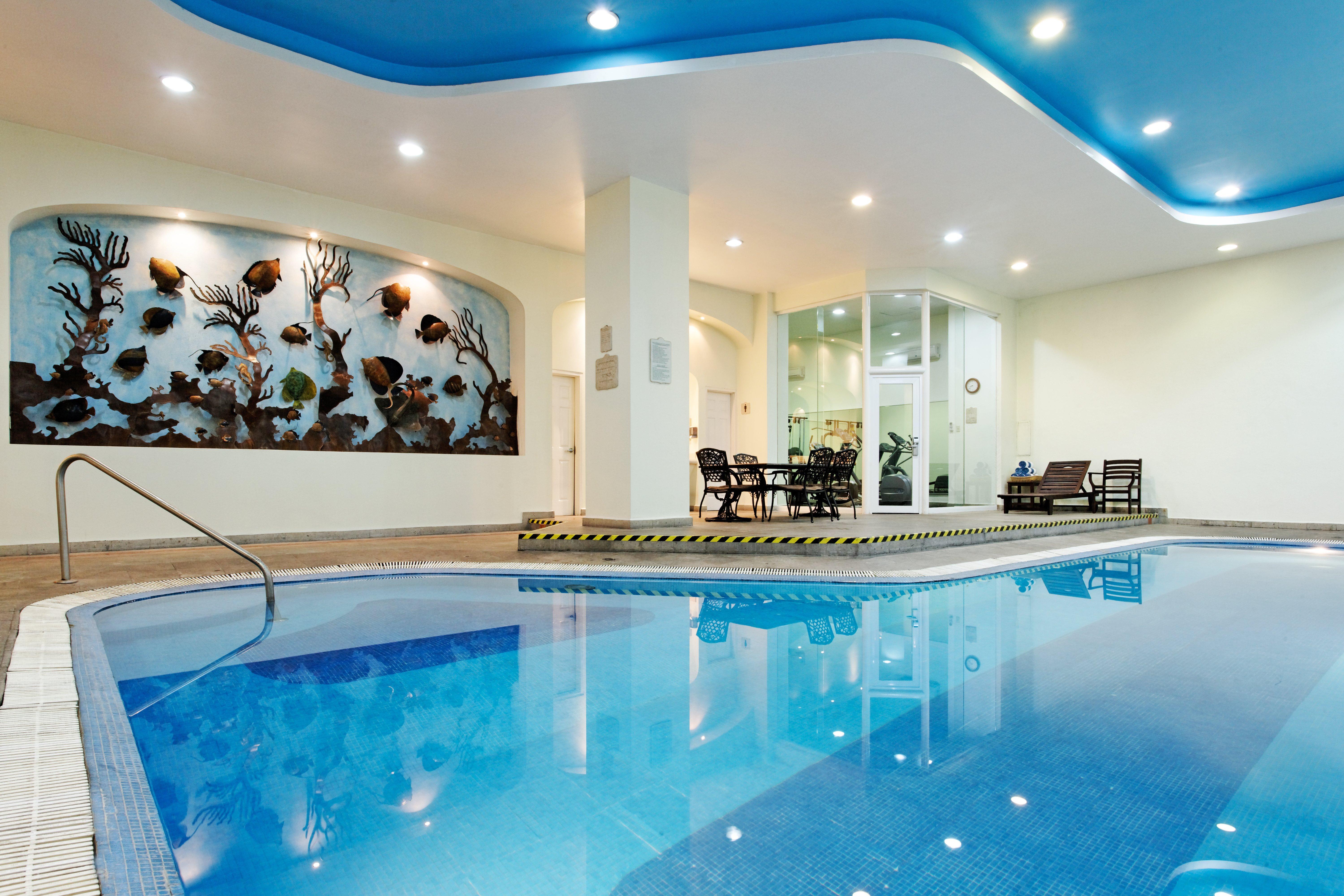 Hotel Ciudad De Perinorte, An Ihg 3*