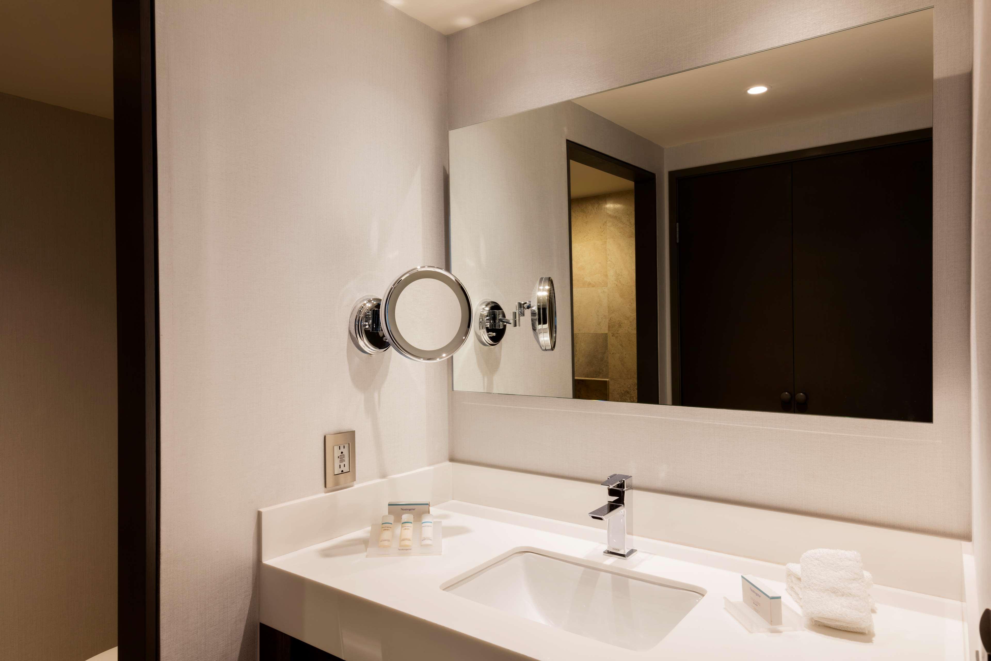 Hilton Garden Santa Fe Hotel 3*