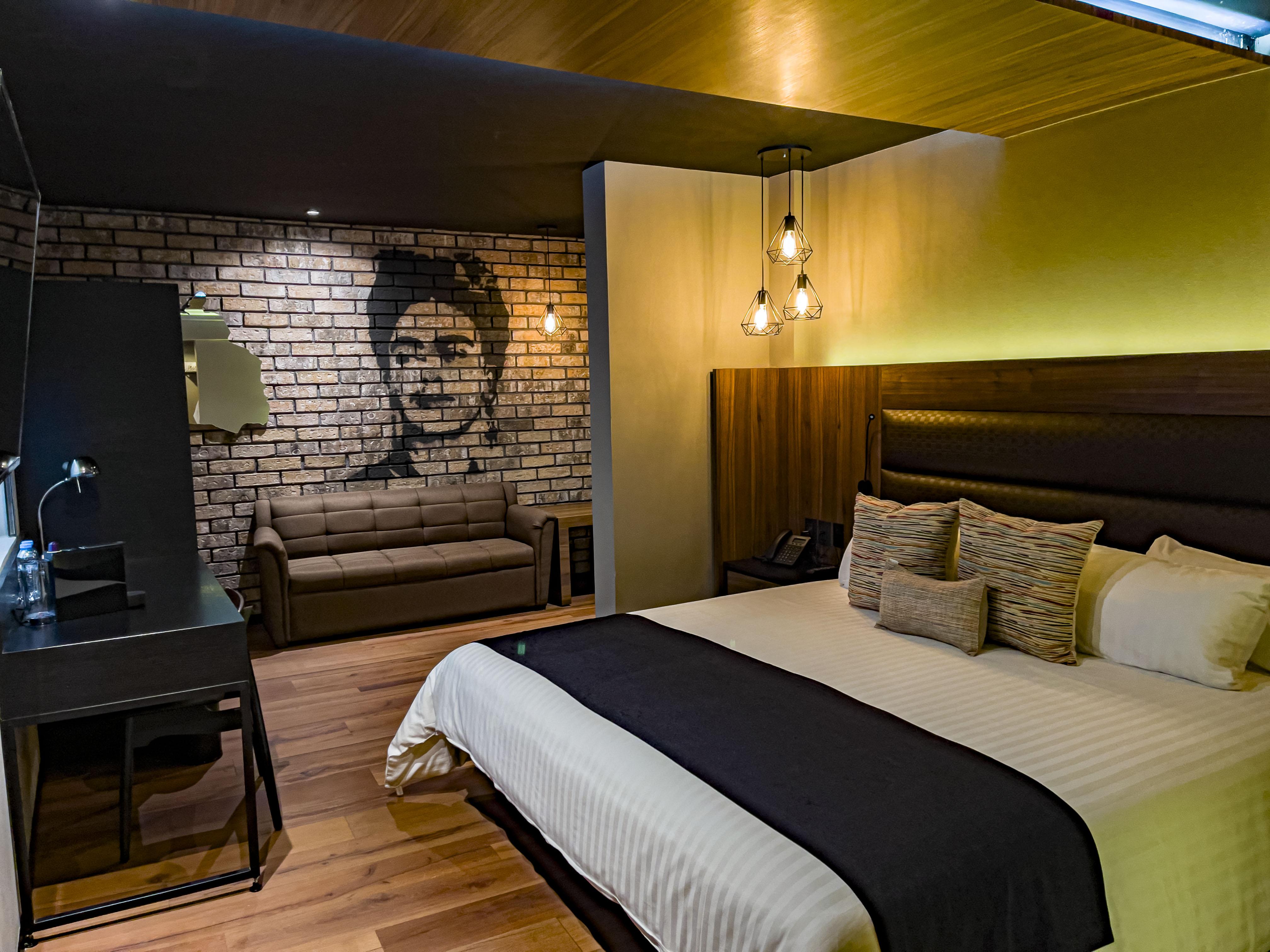 Cadillac Boutique Hotel 4*