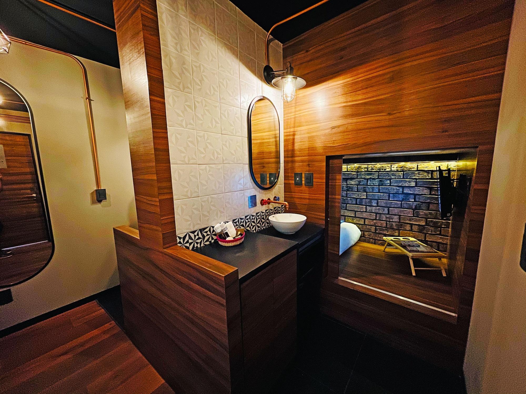 Cadillac Boutique Hotel
