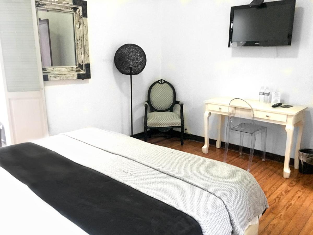 Condesa And Bed & Breakfast Mexico City