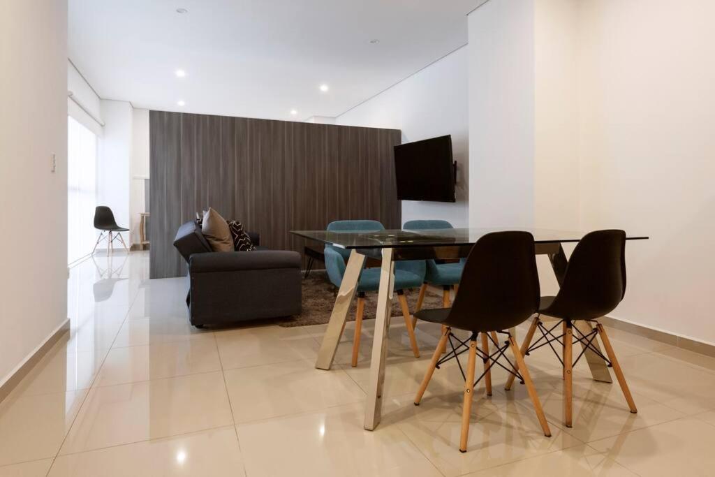 Apartment Beautiful Loft. King Size Bed. 150 Mbps Internet.