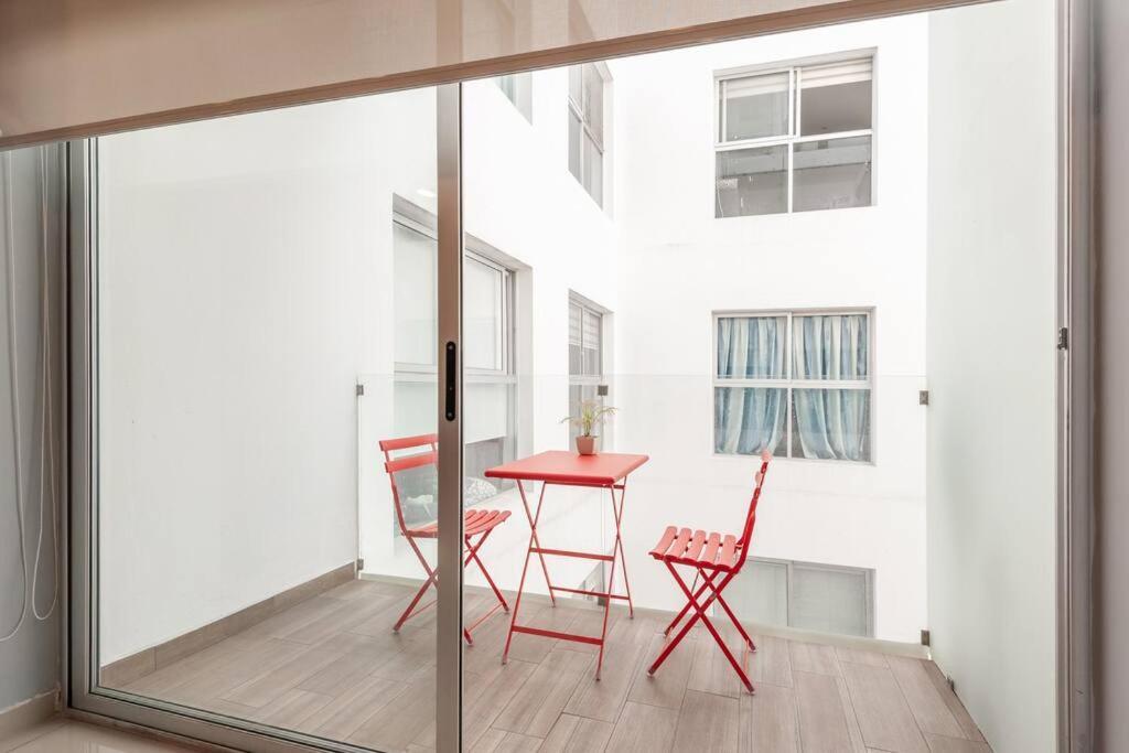 Chic Loft! 150 Bps Fiber Optic Internet Apartment *