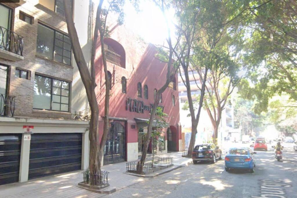 In The Touristic Heart Of * México DF