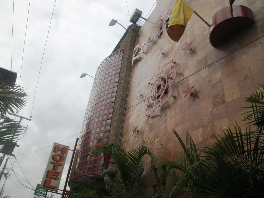 Hotel Real Azteca 3*