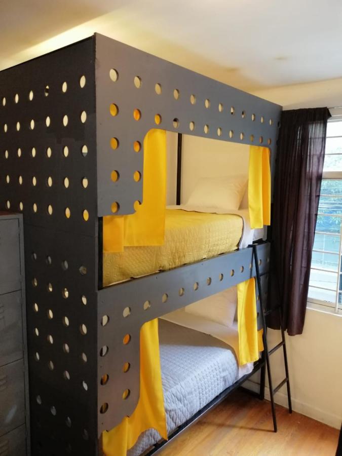 Hostal Roomies Condesa México DF