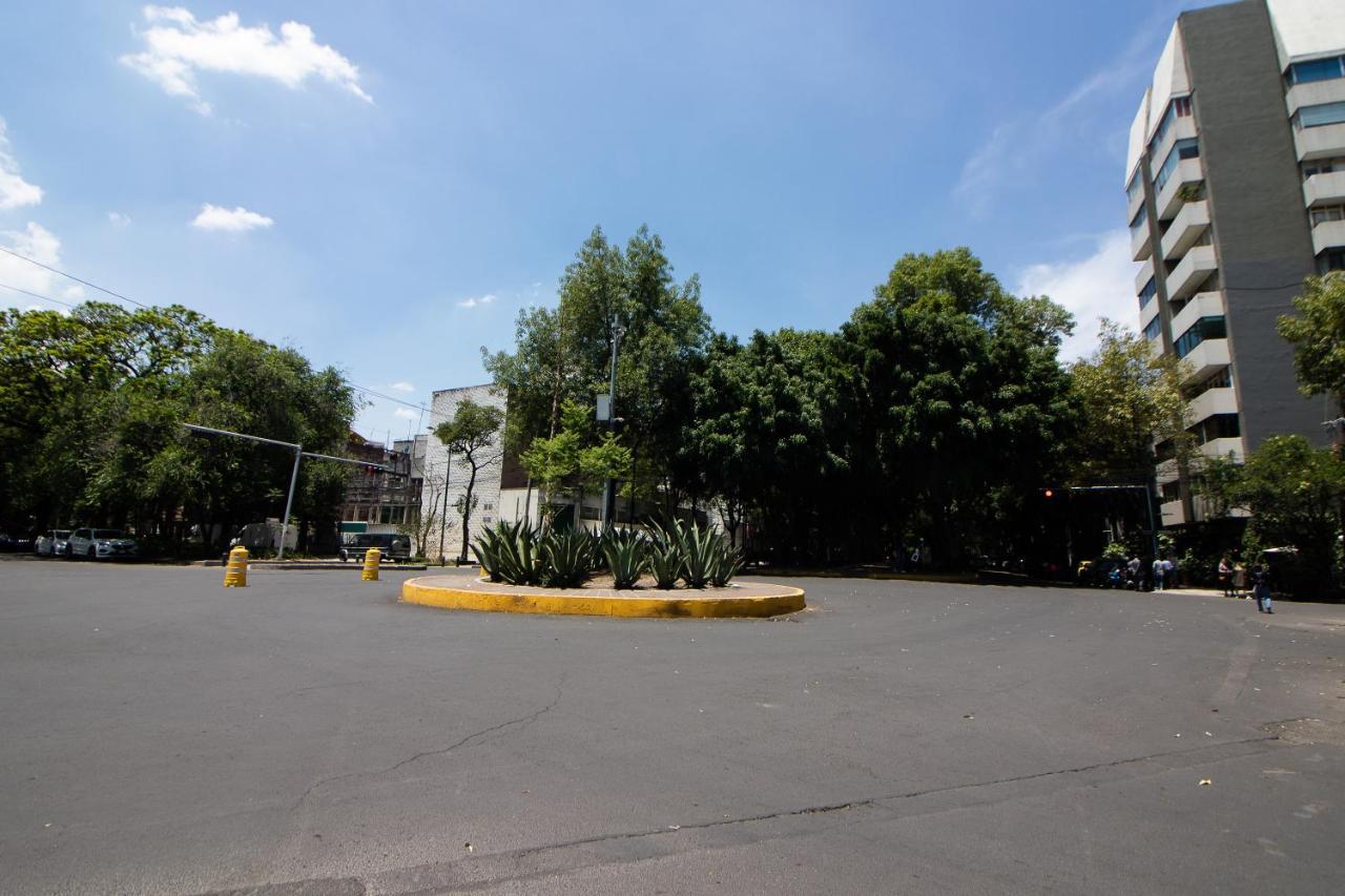 La Condesa: Beautiful Designed *