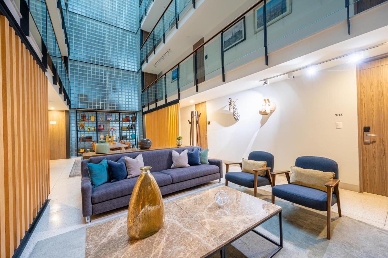 Capitalia Living - - Céfiro Cinco Apartahotel