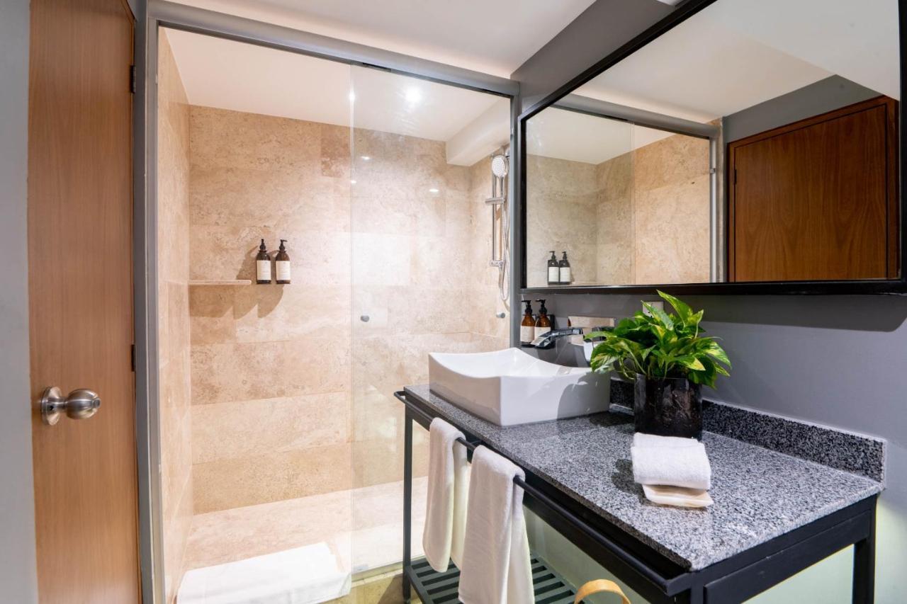 Luca Hotel 4*