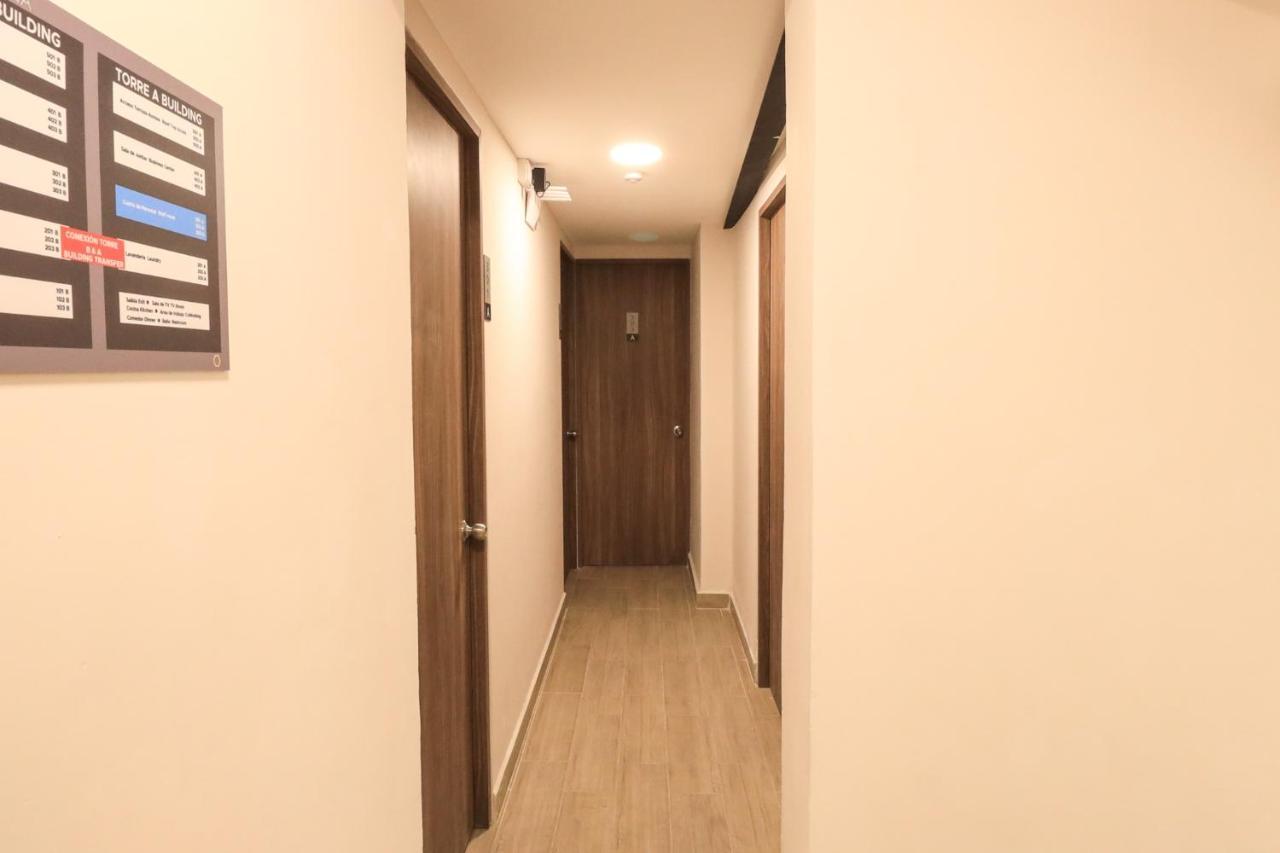Colmena Monterrey Hotel