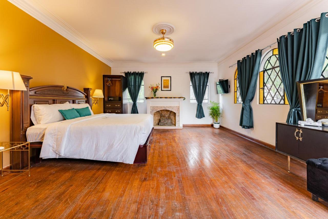 Anzures Black House Hotel