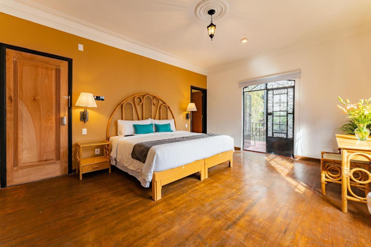 Anzures Black House Hotel
