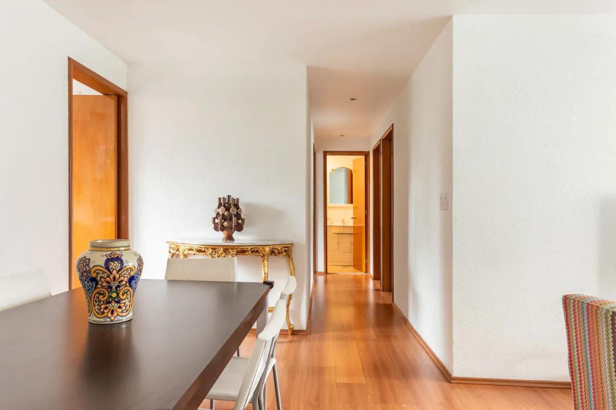 At The Heart Of Restaurants And Night Life Apartamento