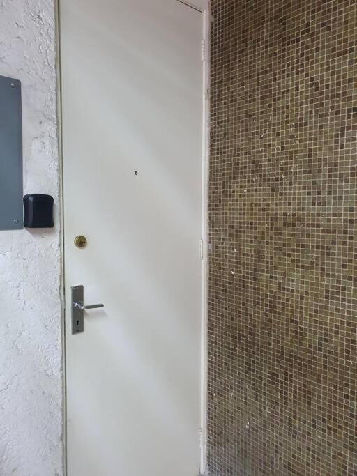 Apartamento Super Con Baño Y Cocina Excelente Ubicación *