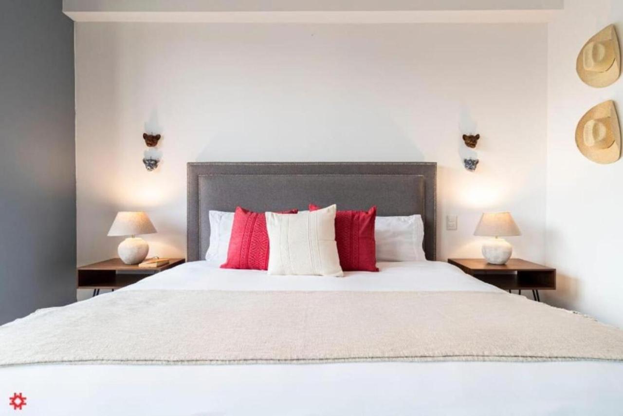 Kukun-reforma, Magenta Apartamento