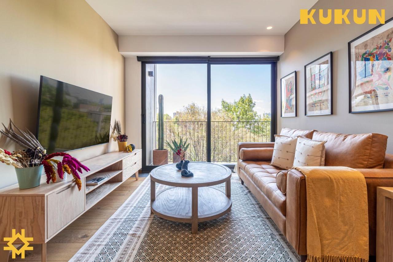 Kukun Condesa Taman México DF