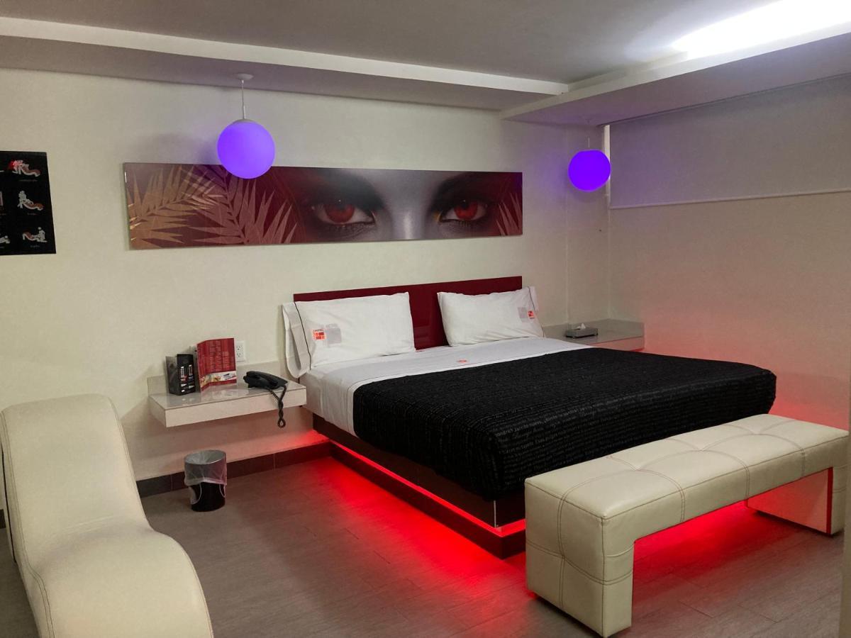 Huipulco Hotel del amor *