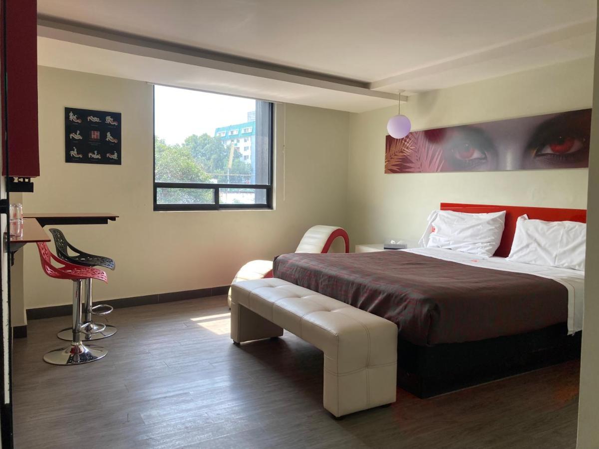 Huipulco Hotel del amor *