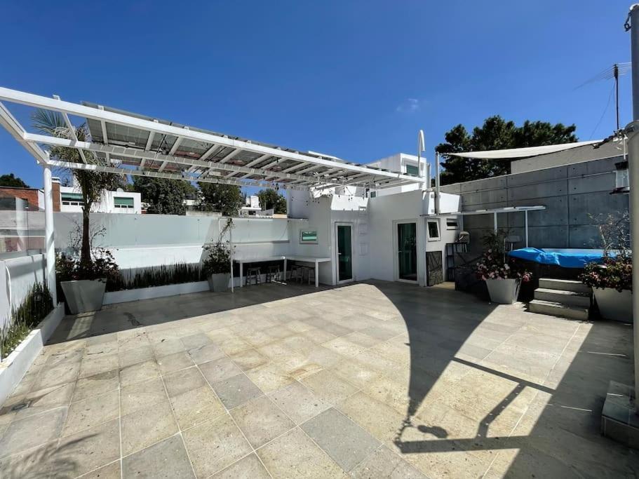 Casa Dentro De Coto Al Sur De Cdmx Por Plaza Artz Villa México DF