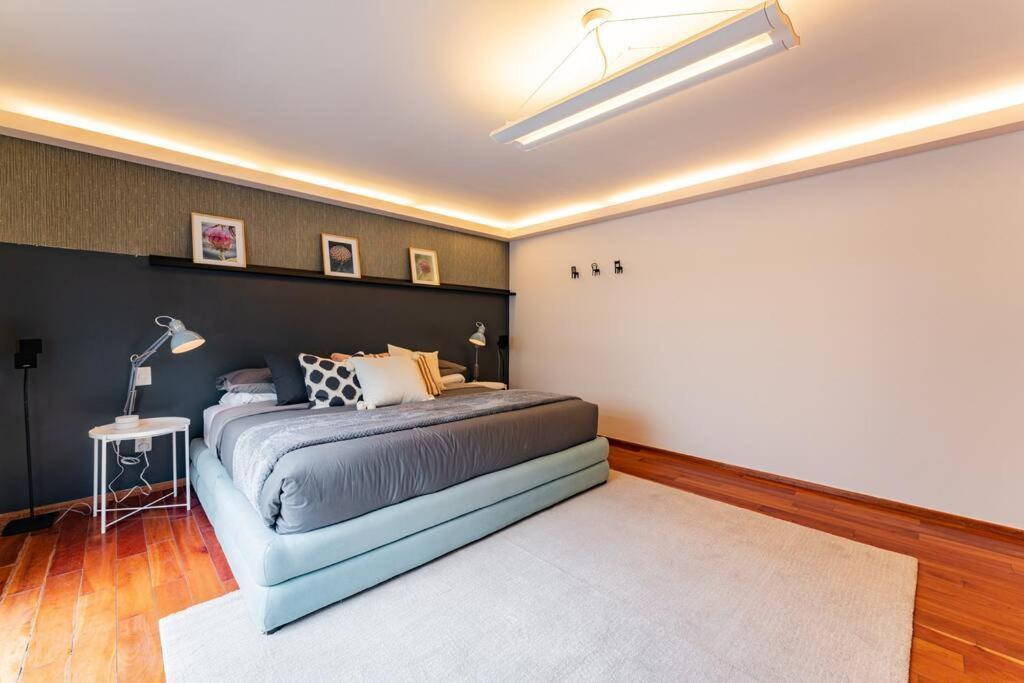 Stylish With Private Roof & Jacuzzi