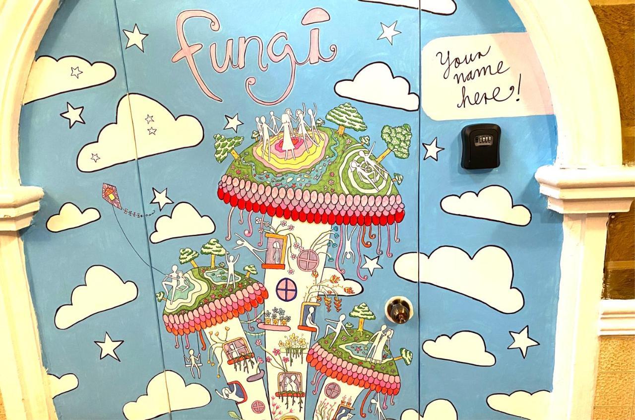 Fungi Casa Rosa *